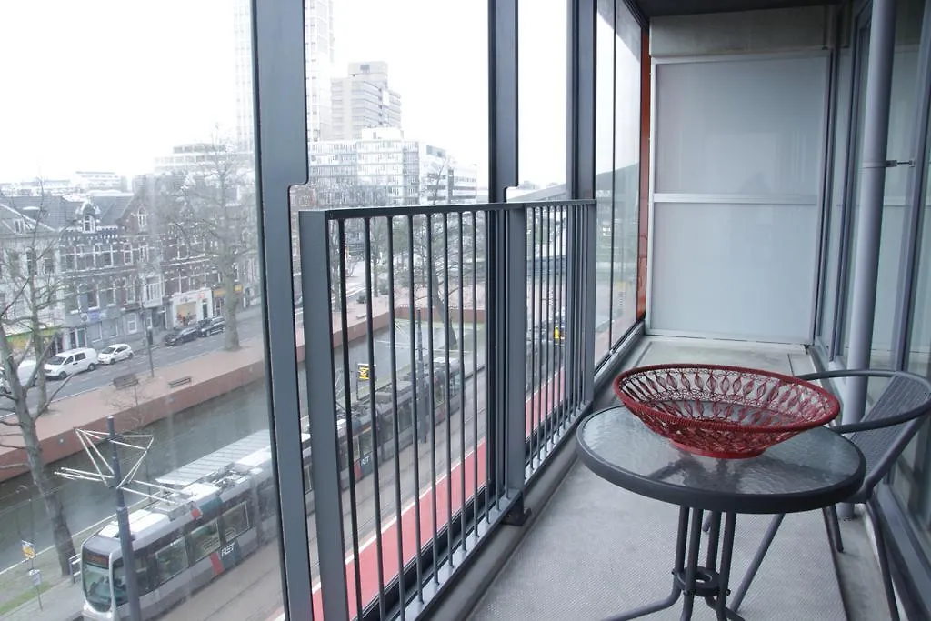 570 Calypso Centre Apartment With Private Parking *Non Smoking* Rotterdam