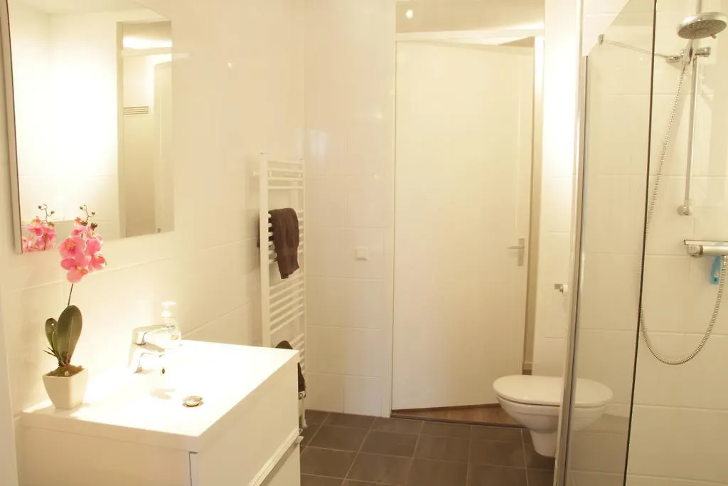 570 Calypso Centre Apartment With Private Parking *Non Smoking* Rotterdam 0*,