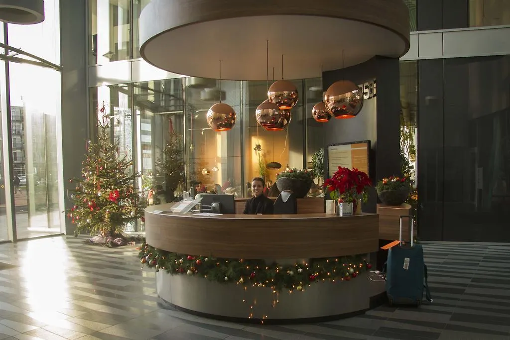 570 Calypso Centre Apartment With Private Parking *Non Smoking* Rotterdam 0*,  Netherlands