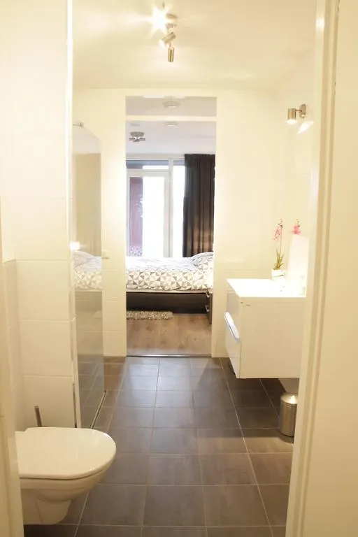 570 Calypso Centre Apartment With Private Parking *Non Smoking* Rotterdam