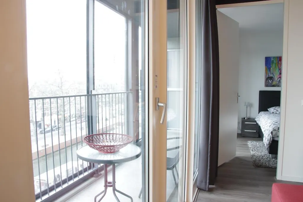 570 Calypso Centre Apartment With Private Parking *Non Smoking* Rotterdam